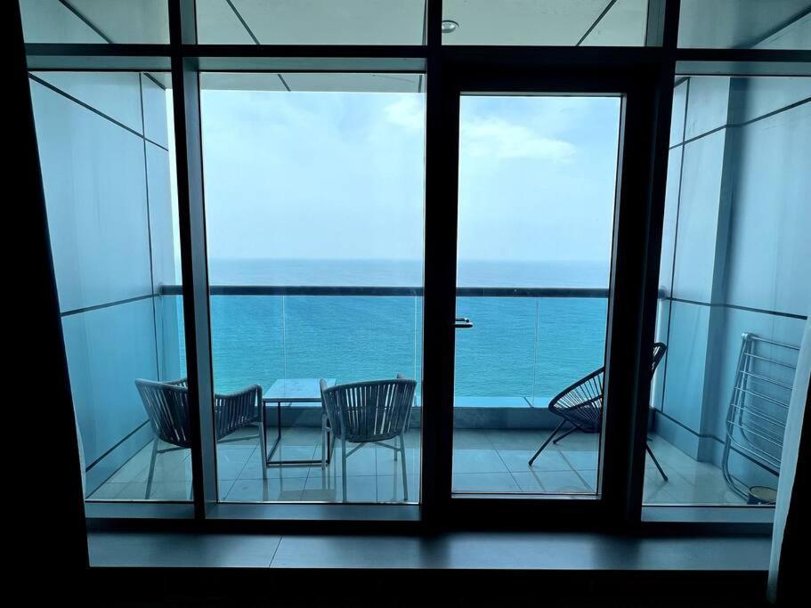 아지만 Luxury Full Sea View Flat 아파트 외부 사진