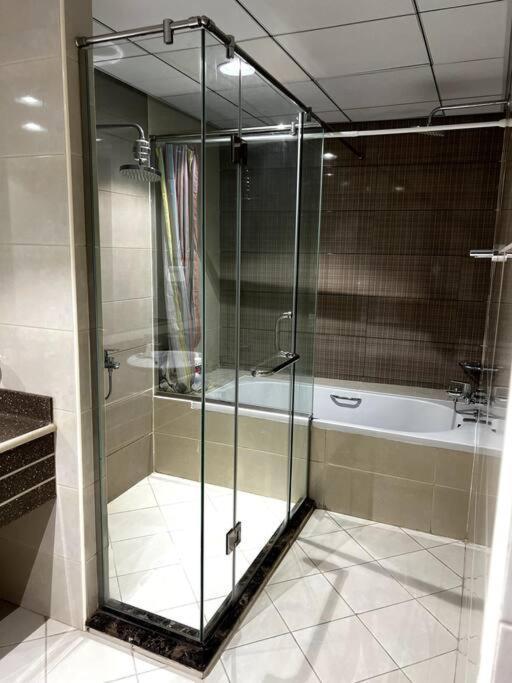 아지만 Luxury Full Sea View Flat 아파트 외부 사진